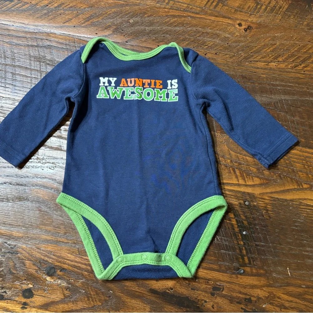 Carters 6 month “My Auntie is Awesome” Onesie like new!